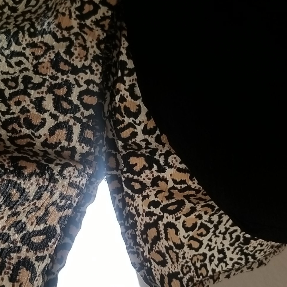 Worthington Blouse - Picture 11 of 11